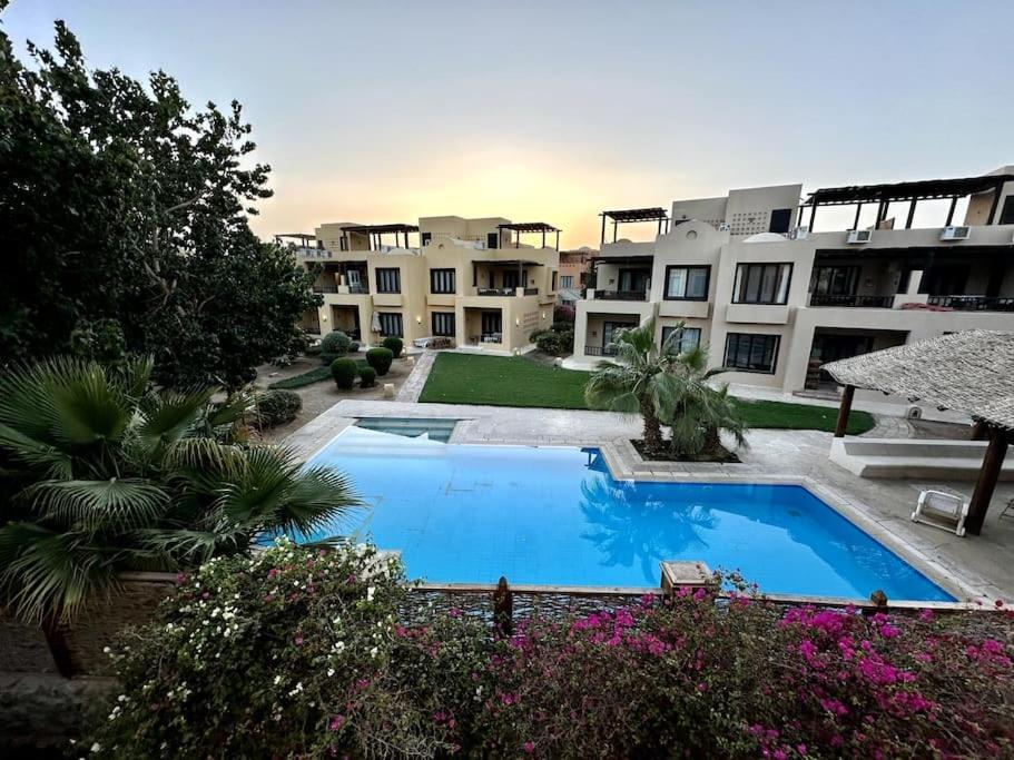 2 Bedroom Condo, With Pool, And Beach & Lagoon Access Hurghada Ngoại thất bức ảnh