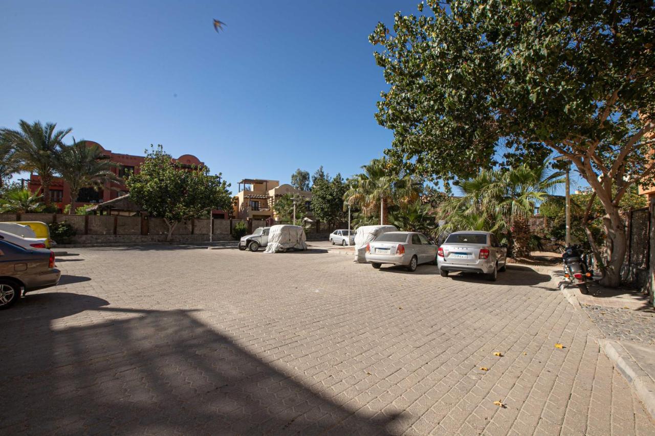 2 Bedroom Condo, With Pool, And Beach & Lagoon Access Hurghada Ngoại thất bức ảnh